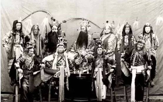 清朝末期还强行百姓留辫子吗,清朝强迫汉人留辫子