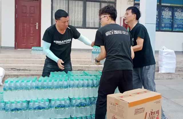 易百装饰直播,易百装饰春雨