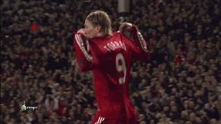 我有一个特别喜欢的老师,一个喜欢足球的体育老师