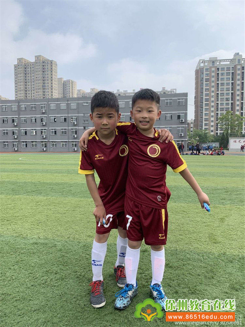 2021区长杯中泰小学足球比赛视频,2019年市长杯足球比赛小学