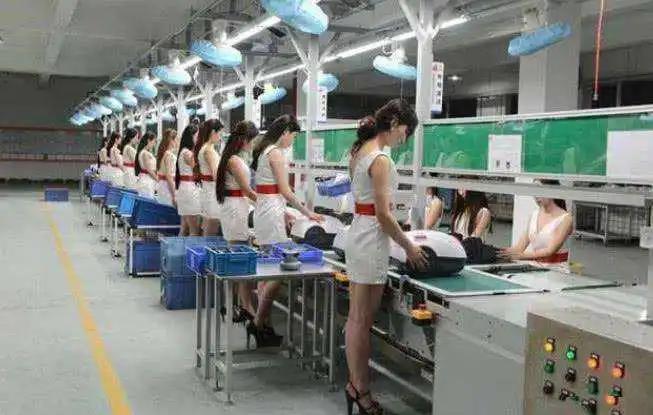 富士康招聘普工一般工资多少,富士康电子厂的工资待遇