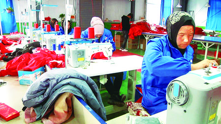 高质量打赢脱贫攻坚战,坚决打好精准脱贫攻坚这场硬仗