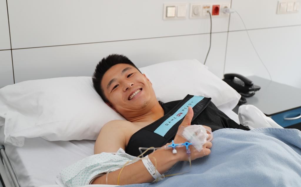 武磊上演“逆天”一幕惊呆全场,武磊重回首发凌空斩破球荒