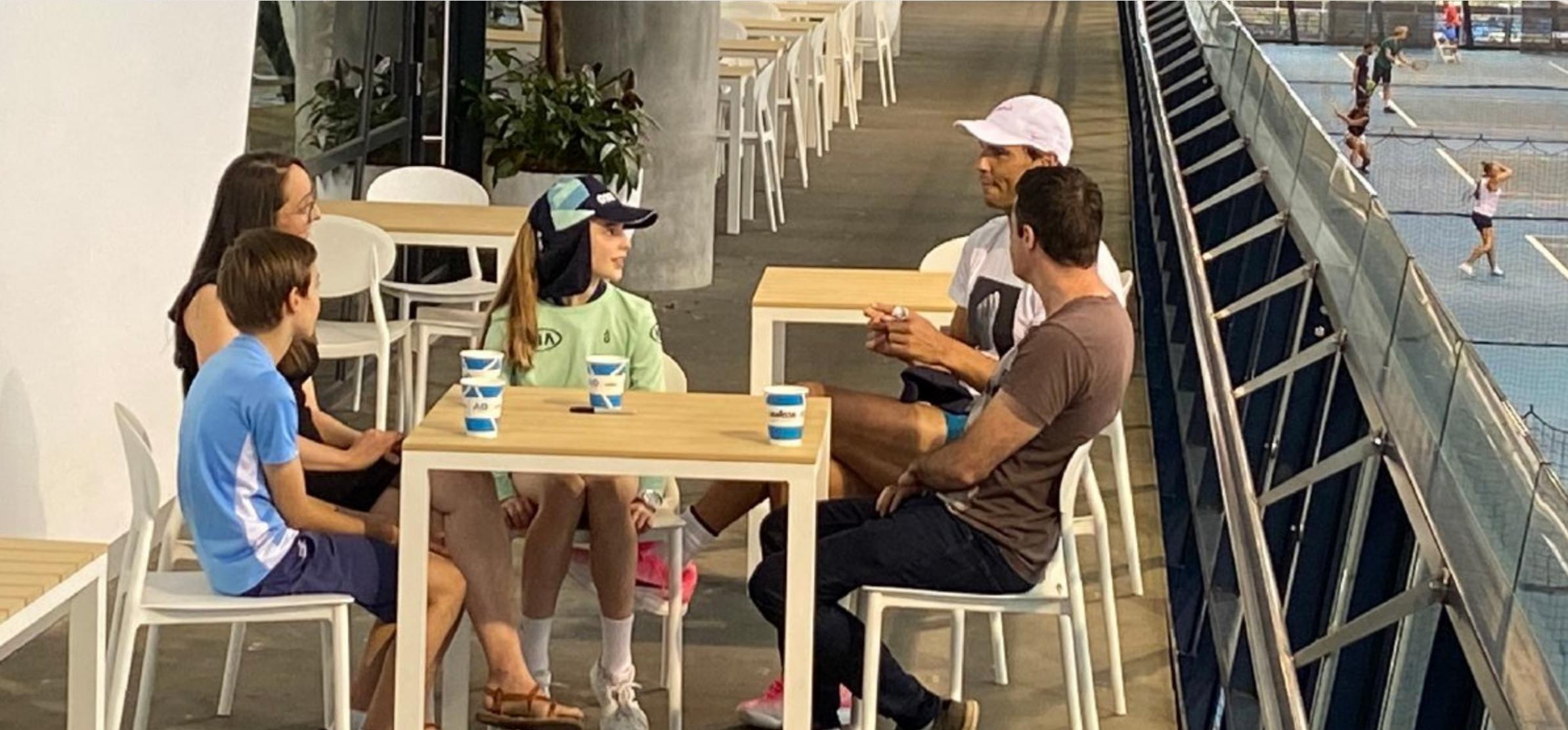 纳达尔亲吻女球童后续,纳达尔与女球童