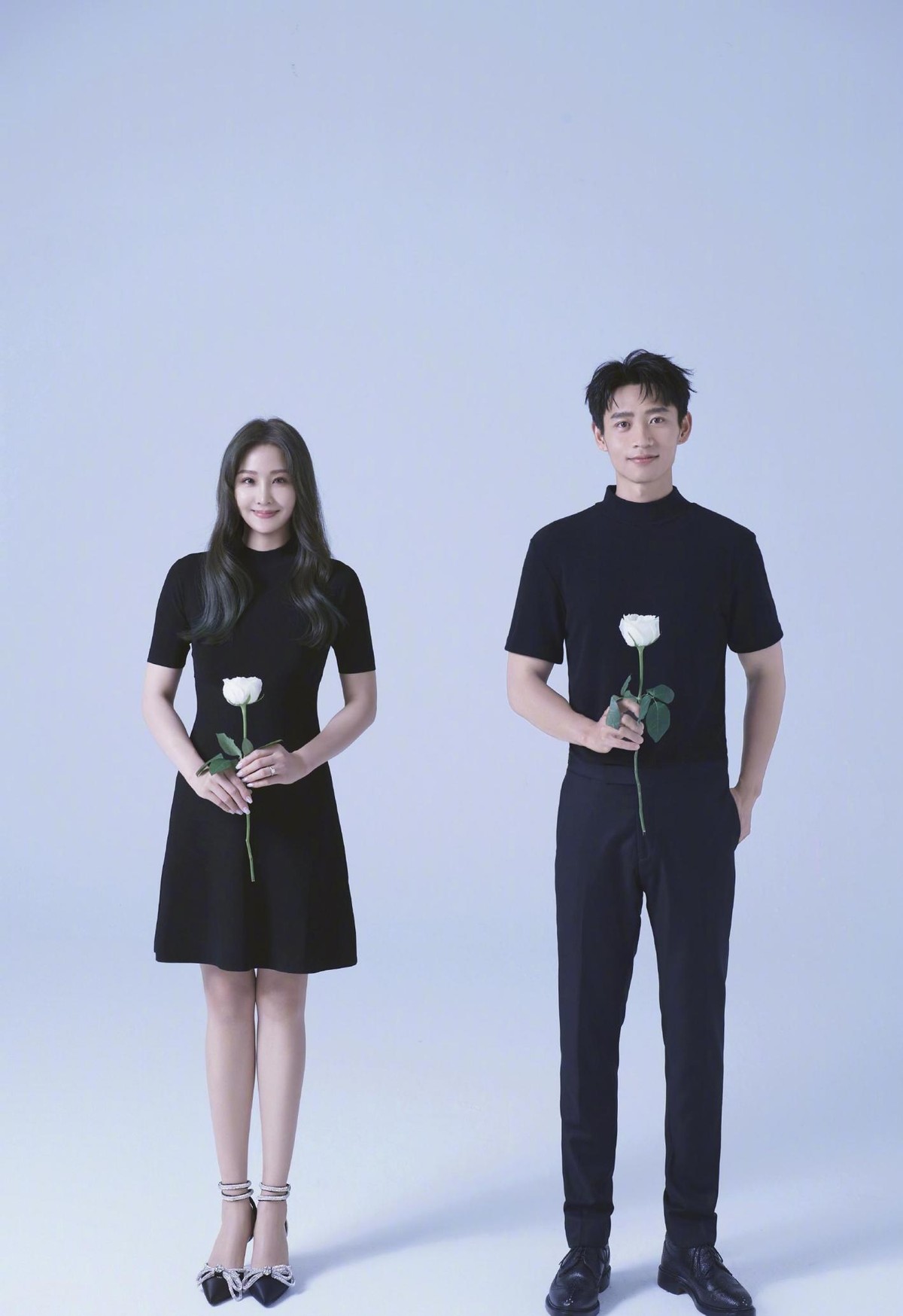 魏晨罕见晒恩爱,魏晨晒结婚一周年快乐