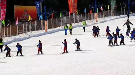 目前北京规模最大的滑雪场是哪个,北京南山滑雪场位置在什么地方