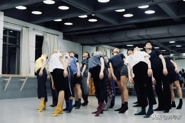 为什么选择舞蹈学校,为什么选择专业舞蹈机构学习