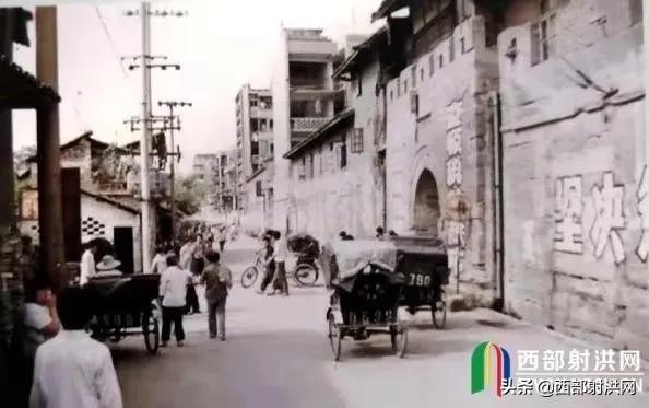 成都宽窄巷子宽窄两个字在哪里,成都宽窄巷子一条街