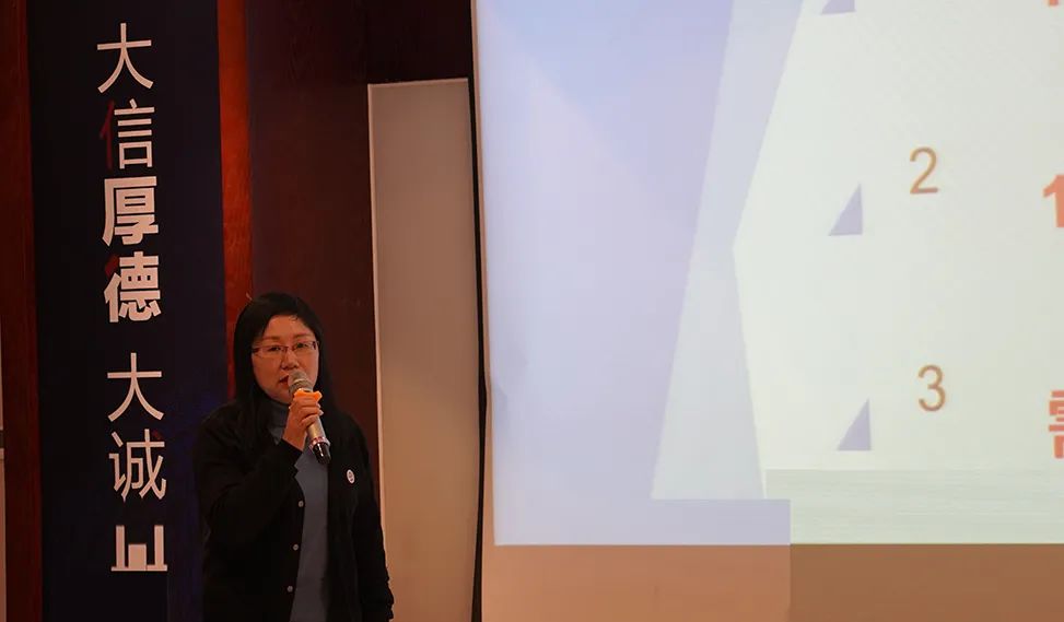 鐤儏鍙屽噺鏁欏煿琛屼笟,鐤儏褰撳墠鏁欏煿鏈烘瀯闈复涓夊ぇ鎸戞垬