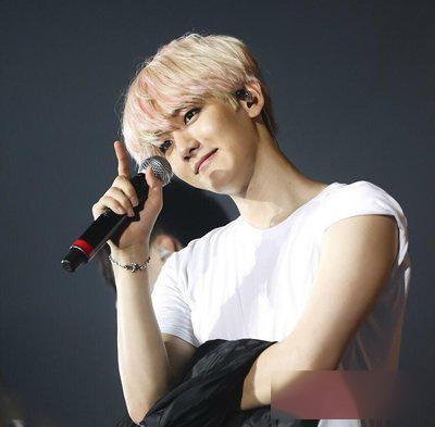 男生韩式卷发发型图片,男生韩式定型烫发图片