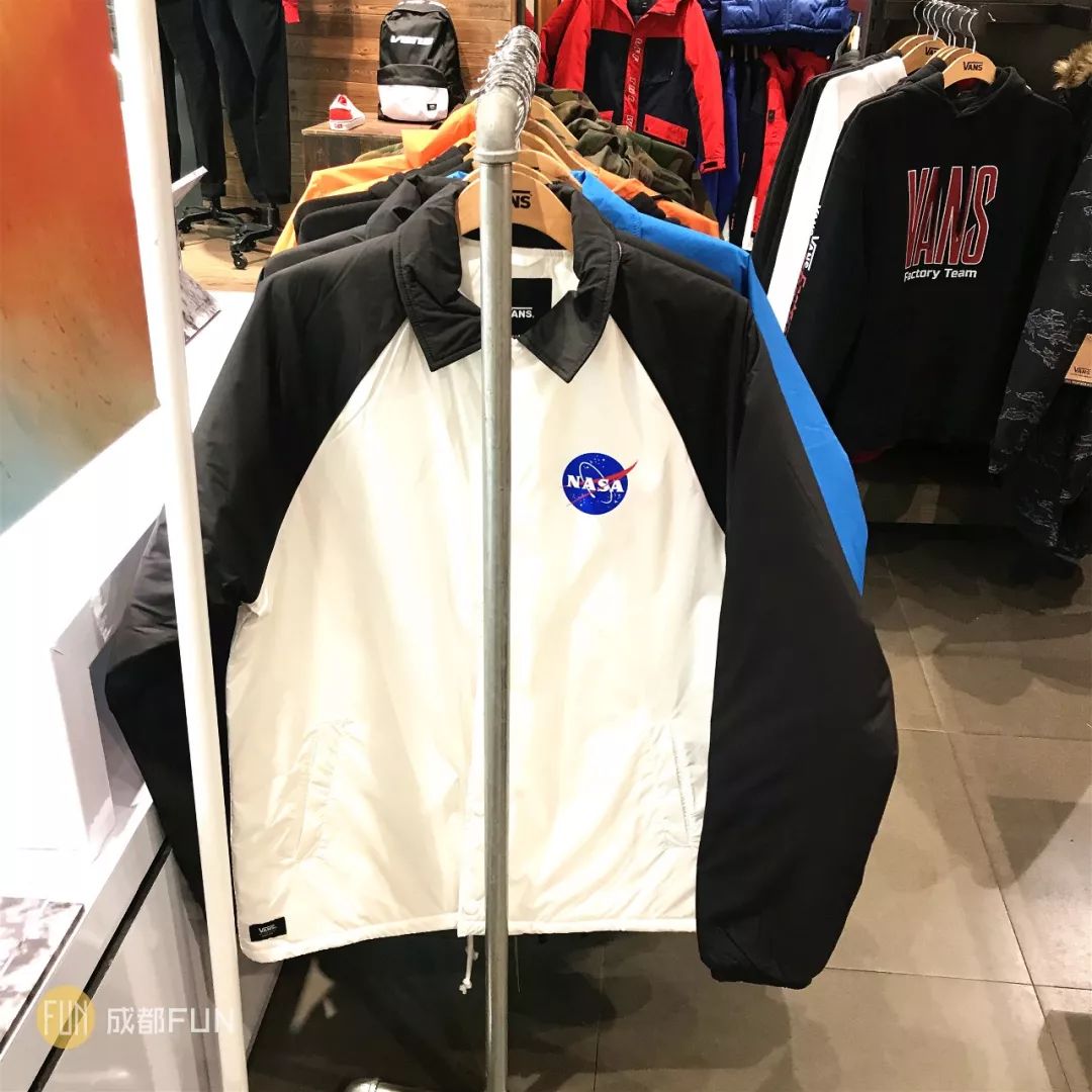 hm和芝麻街联名,moschino联名hm