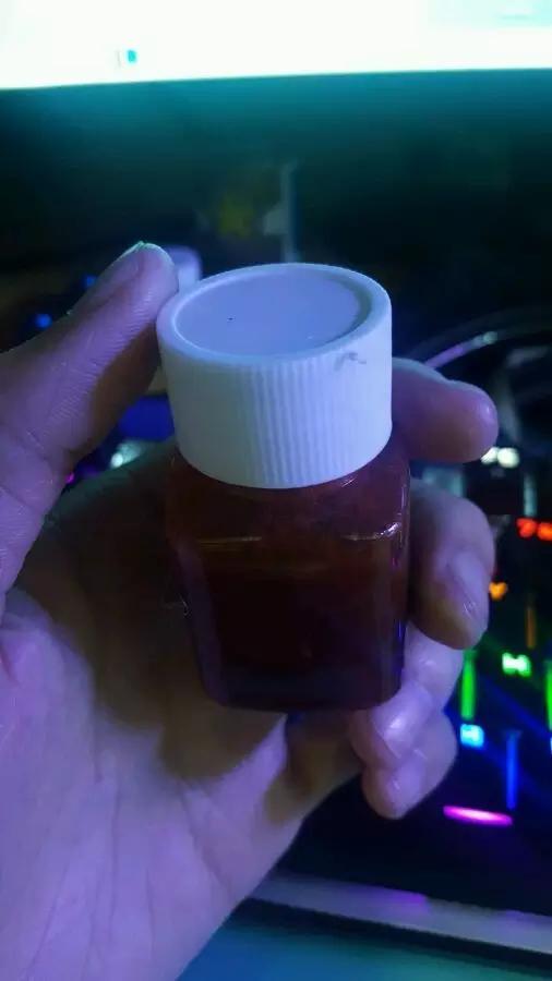 大学生1000元在宿舍开缸，还贴“禁止手碰”的标识，担忧舍友关系