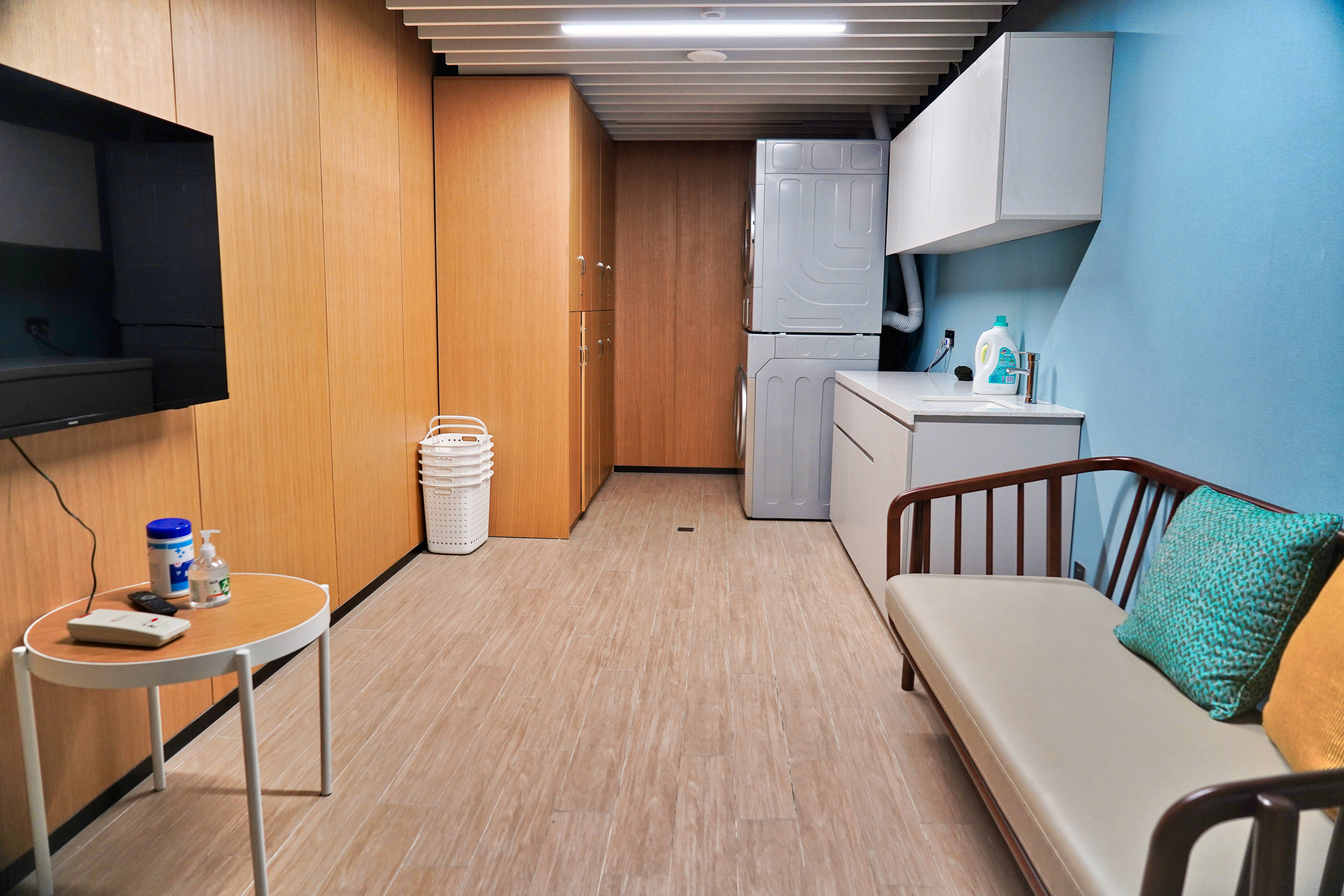 贵州黔东南千与千寻,茅台镇千与千寻