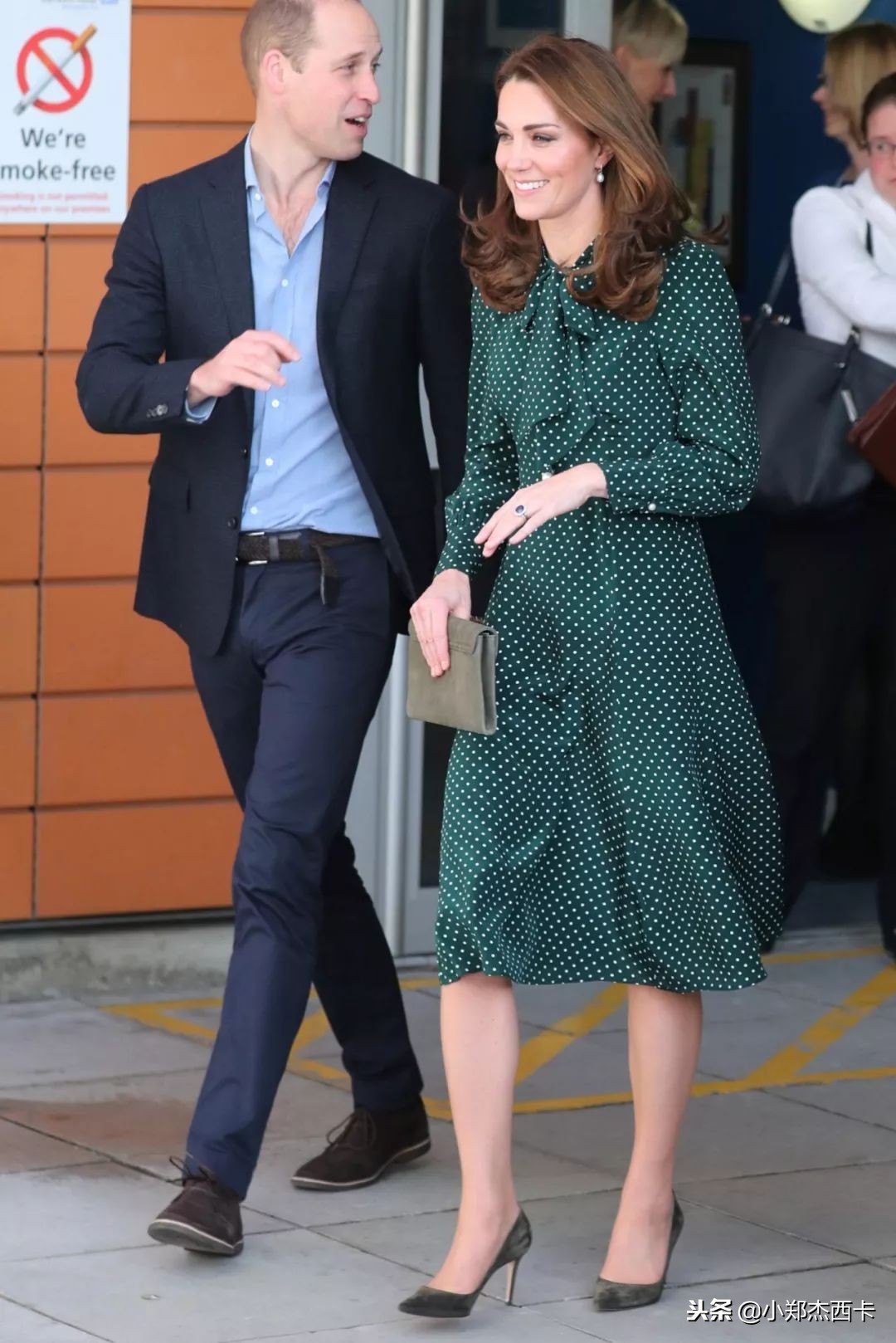 不好了,Zara都出口红了!钱包君已经准备好了~小郑周报