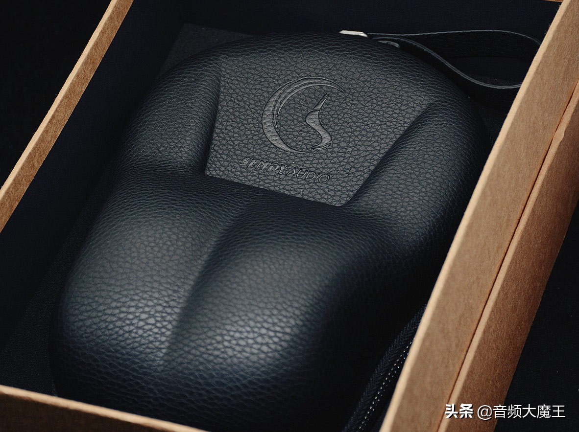 木匠与美人——SendyAudio黑美人Aiva开箱篇