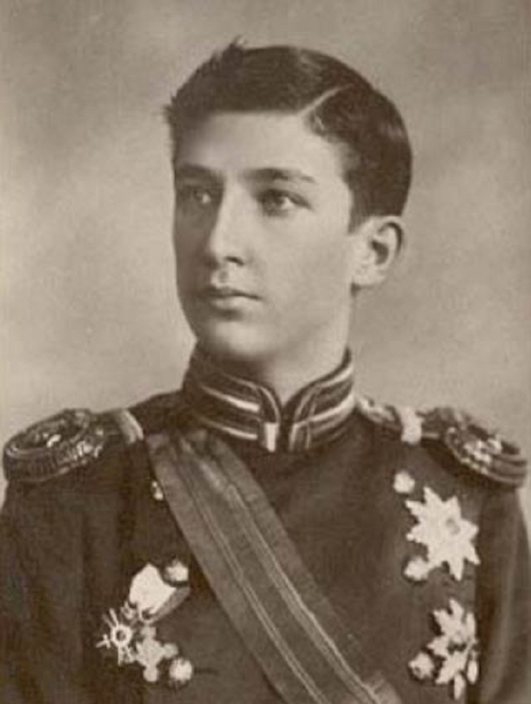 二战加入轴心国，是鲍里斯三世的心甘情愿还是纳粹威逼利诱？