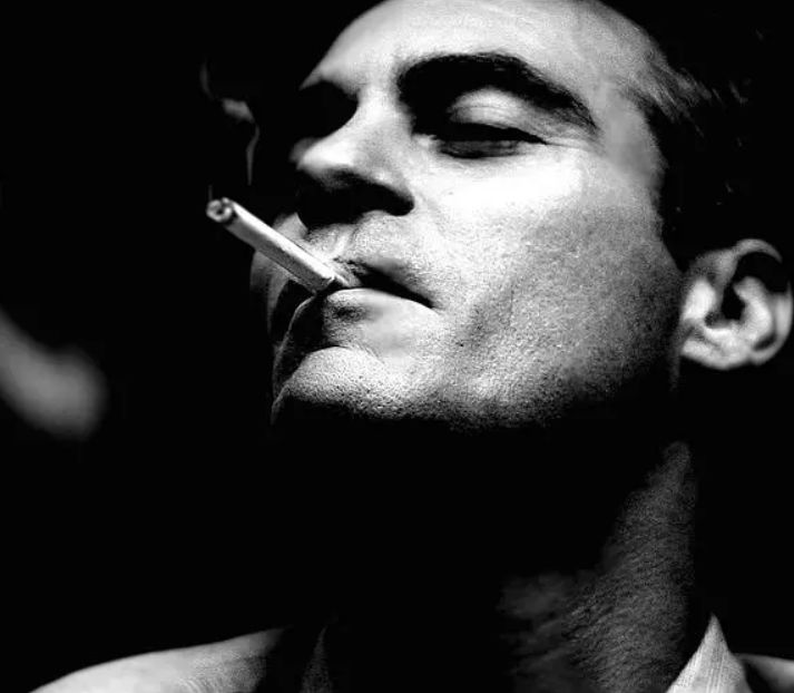 开局9.7，全世界都为这个疯子鼓掌