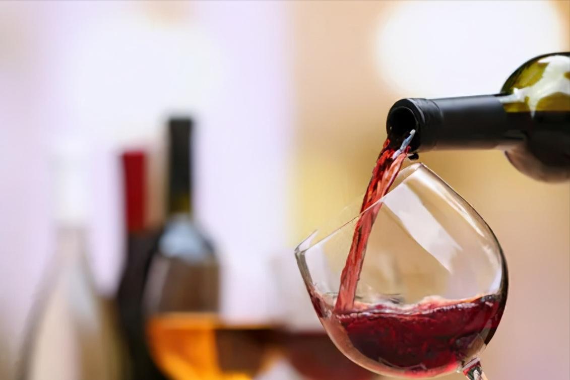 酒水销售怎样开发客户,酒水销售怎样开发区域代理商