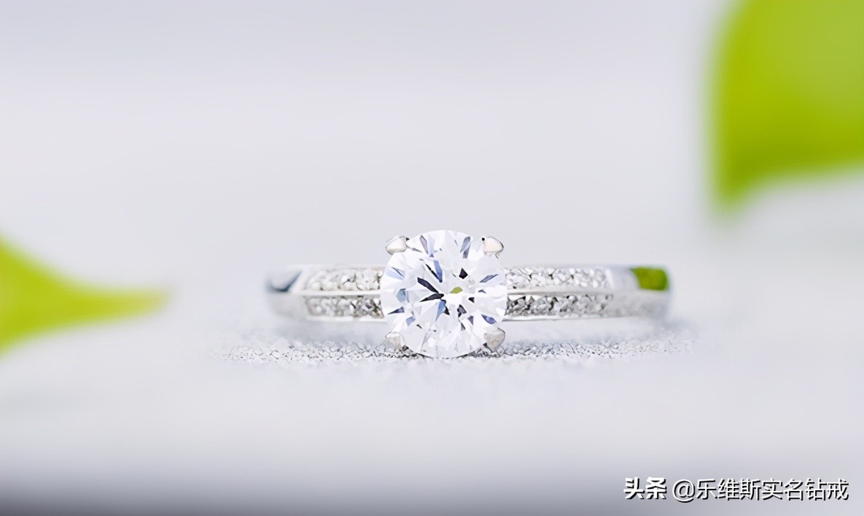 婚戒买黄金还是钻石还是铂金,婚戒可以不要钻石买黄金的吗