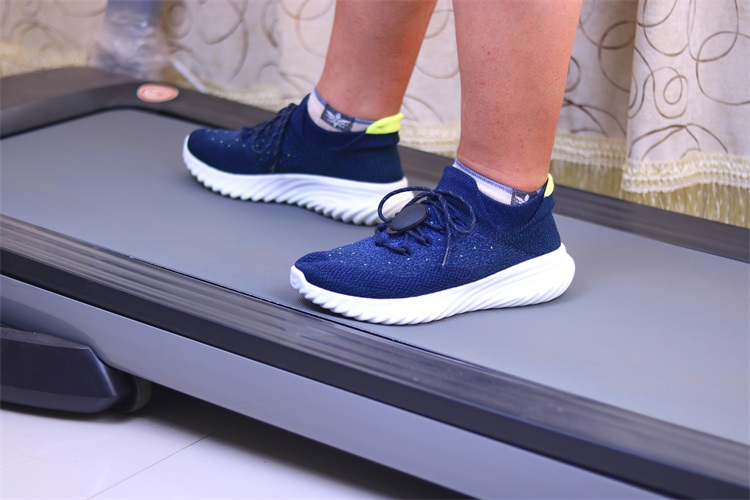 穿袜子是一种什么体验,穿袜子舒服的感受