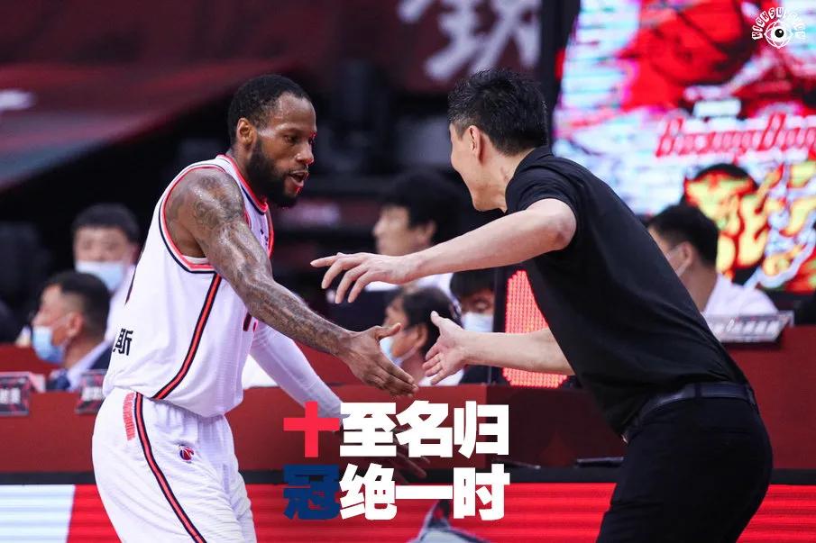 cba今日球鞋上脚一览,今日cba球鞋上脚一览