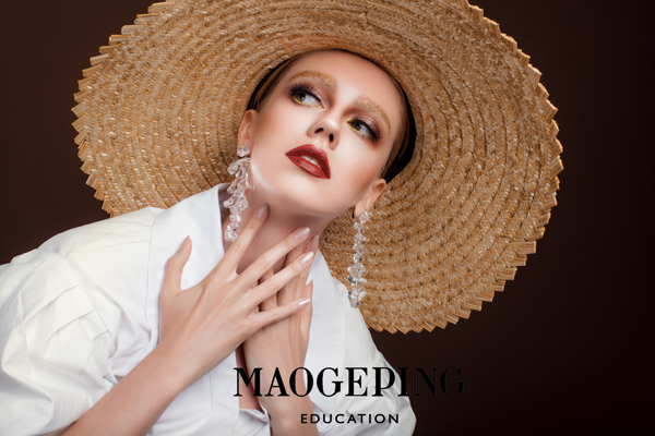 化妆行业怎么样做,学化妆行业