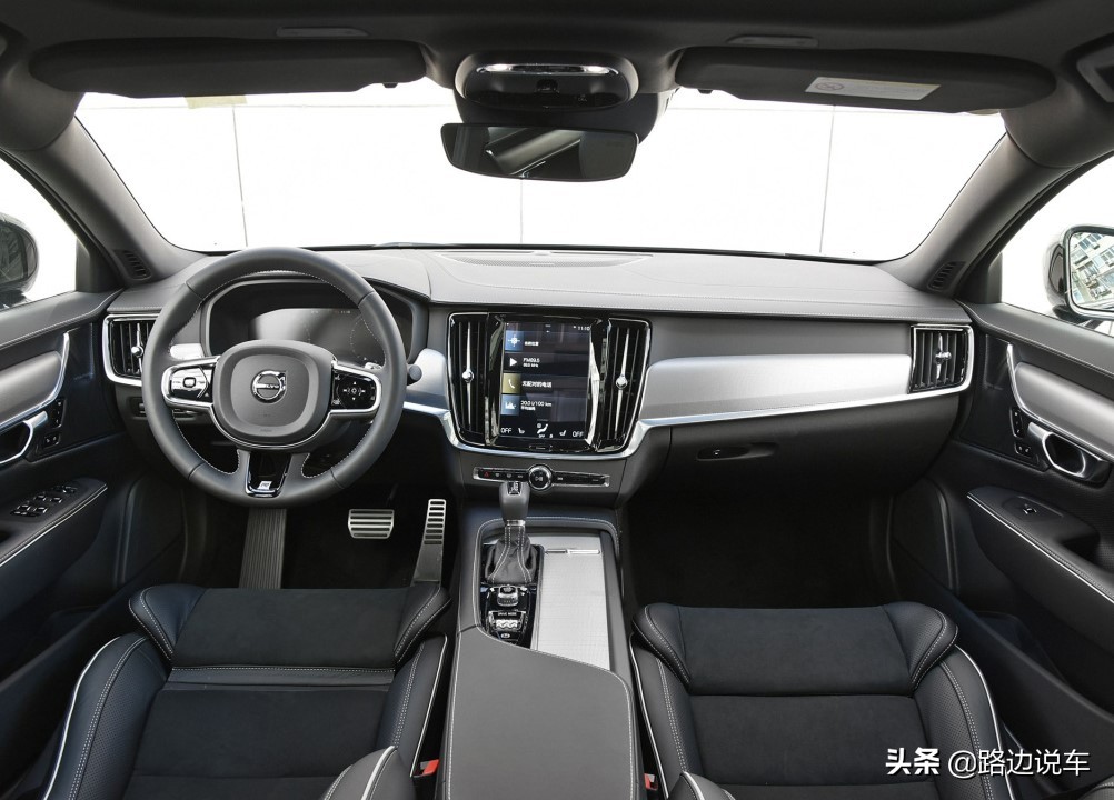 放弃宝马525选择奔驰e260,放弃了宝马5系最后选了凯迪拉克