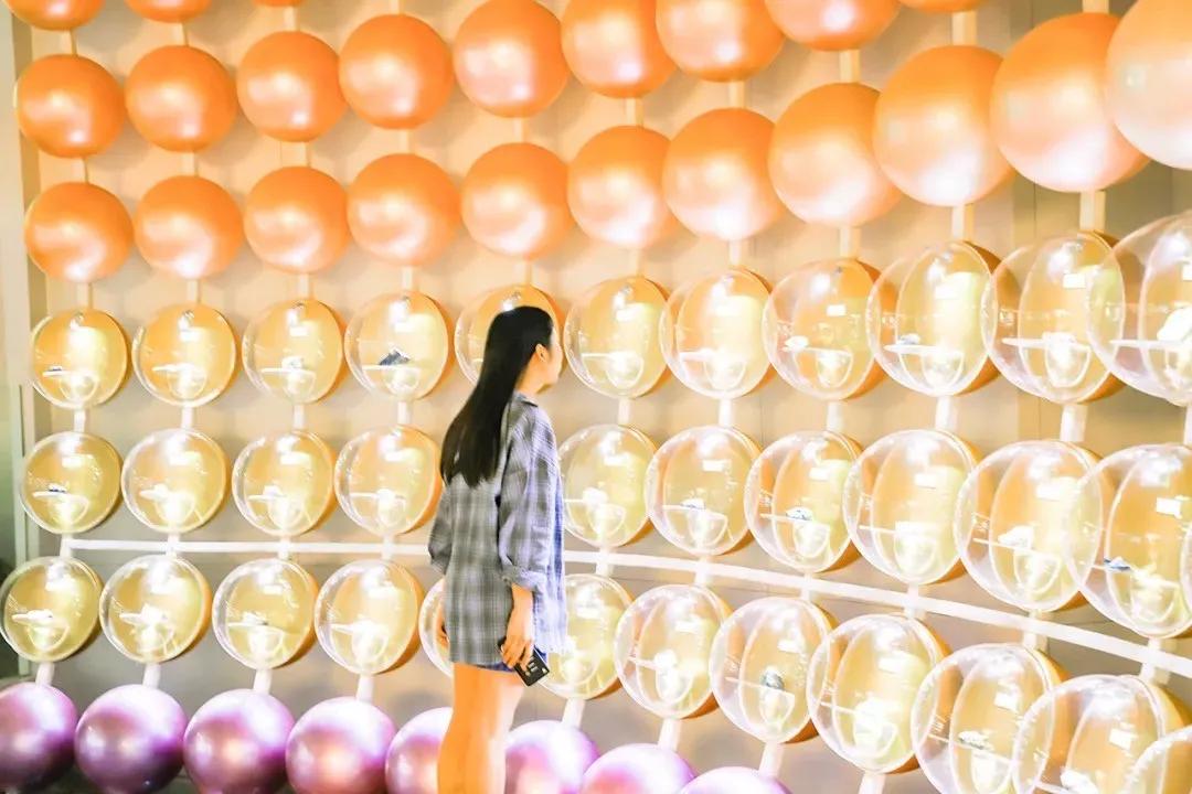 深圳翻身地铁成网红打卡地,深圳网红打卡地点富士康光明小镇