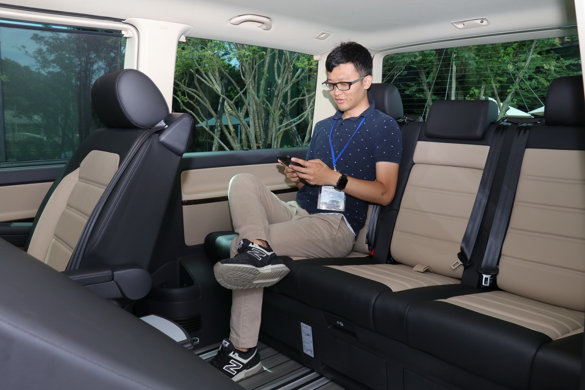 进口大众multivan精彩实拍展示,19年大众帕萨特混动试驾