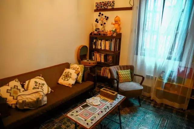 你好，让我们在东山的洋房街道来场不期而遇的邂逅