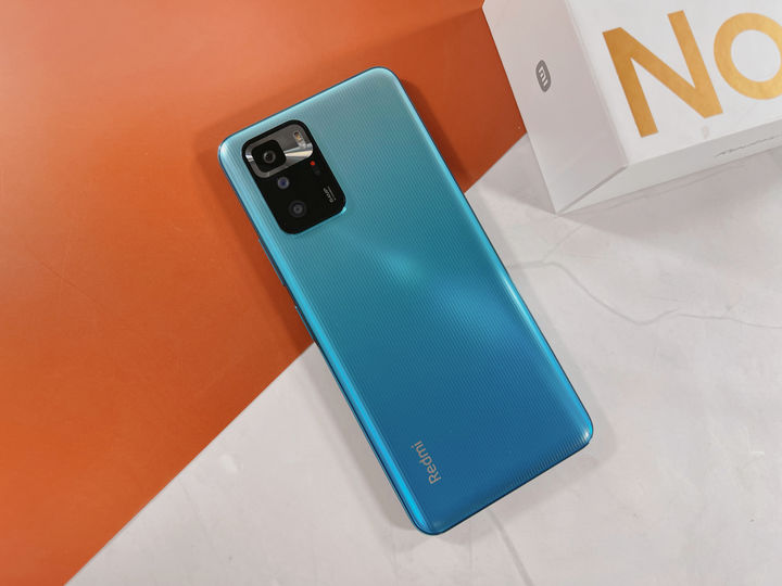 iqooneo5与红米k50电竞屏幕,iqooneo5与活力版屏幕显示区别