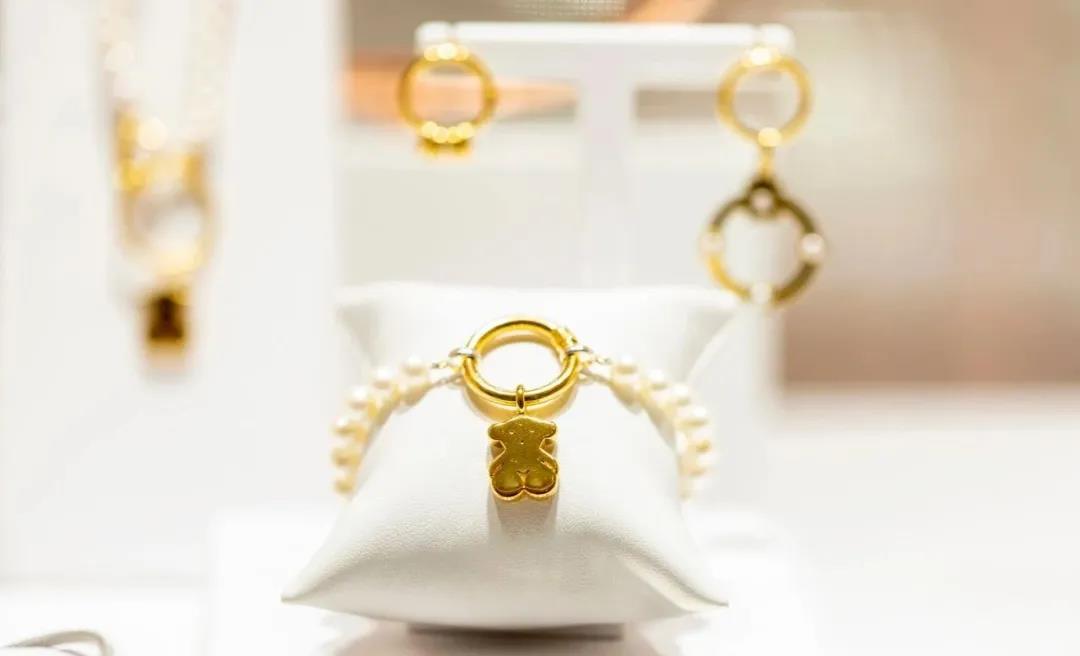 珠宝直播卖货突破1亿,直播间销售超百万元