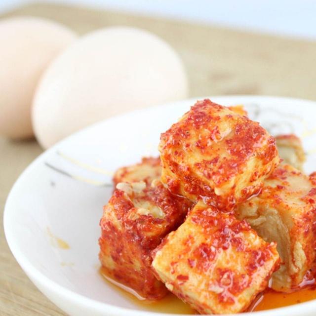 霉豆腐怎么发酵长白毛没有稻草,做霉豆腐会酸是怎么回事