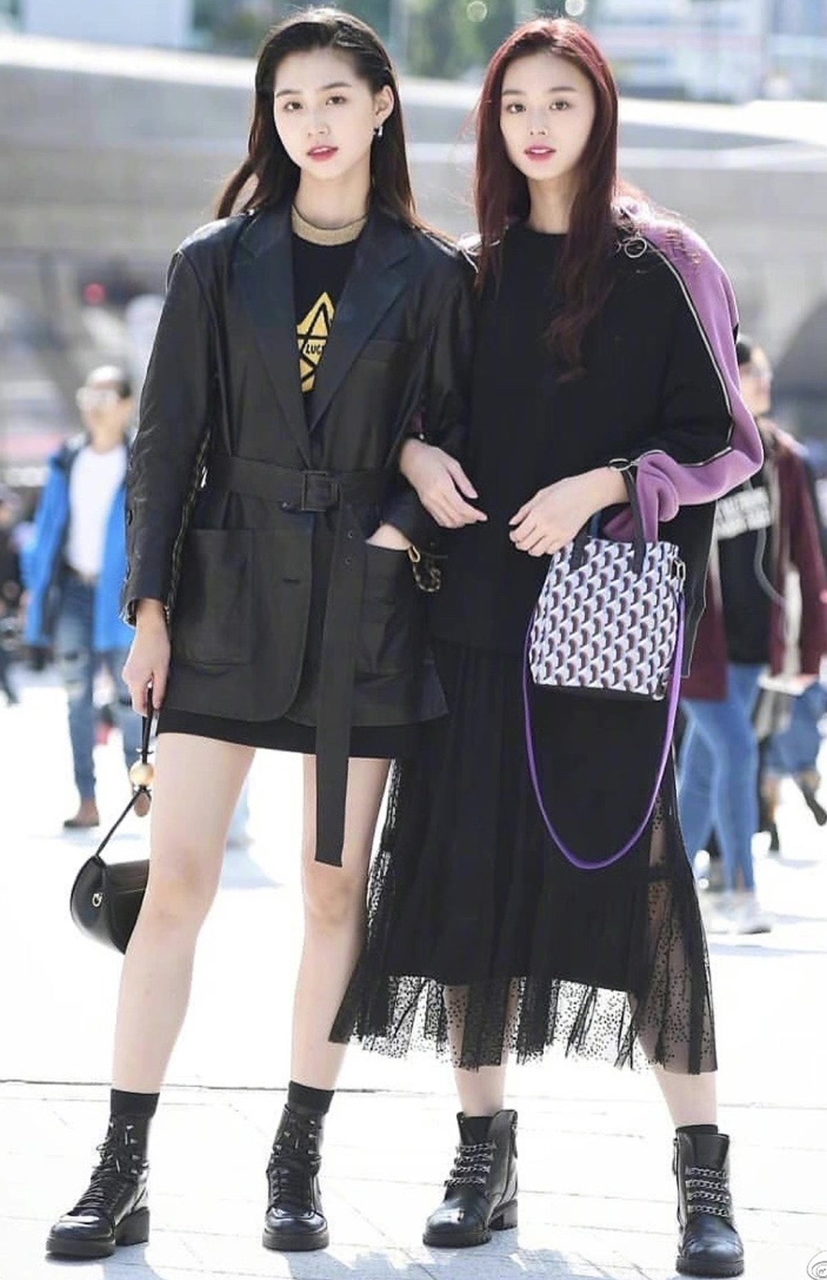 韩国女生冬天时尚穿搭街拍,韩国街拍美女惊艳的穿搭