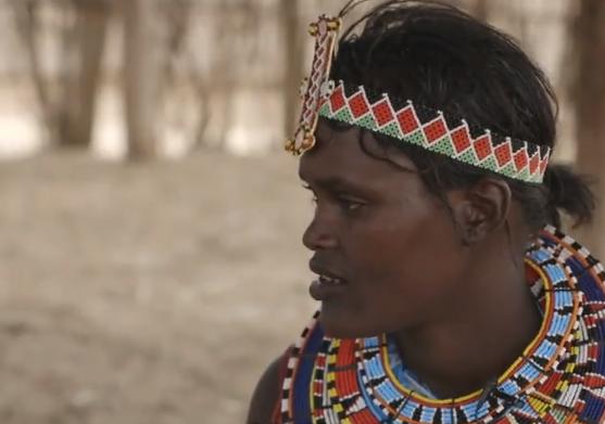 非洲女人拒绝割礼，自己用牛粪盖房建立女人村，拒绝男人进入