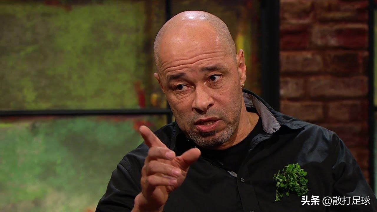 曼联名宿在曼联出场不足十场,曼联名宿炮轰球员