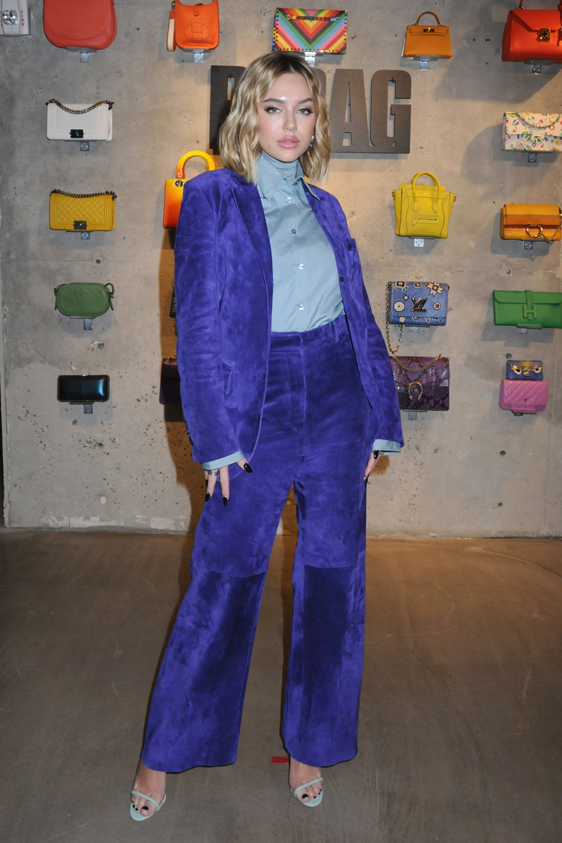 丝绒和什么面料搭配 (丝绒面料做什么款好看)