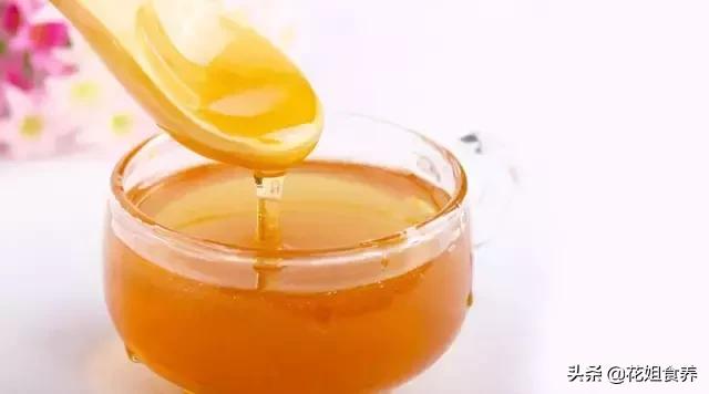 超市里买蜂蜜如何鉴别蜂蜜真假,如何鉴别真假蜂蜜有什么小技巧