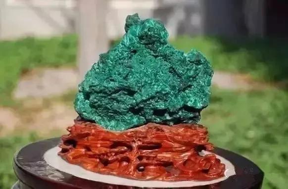 玩玉人的五个特征,玩玉之人最深度解析