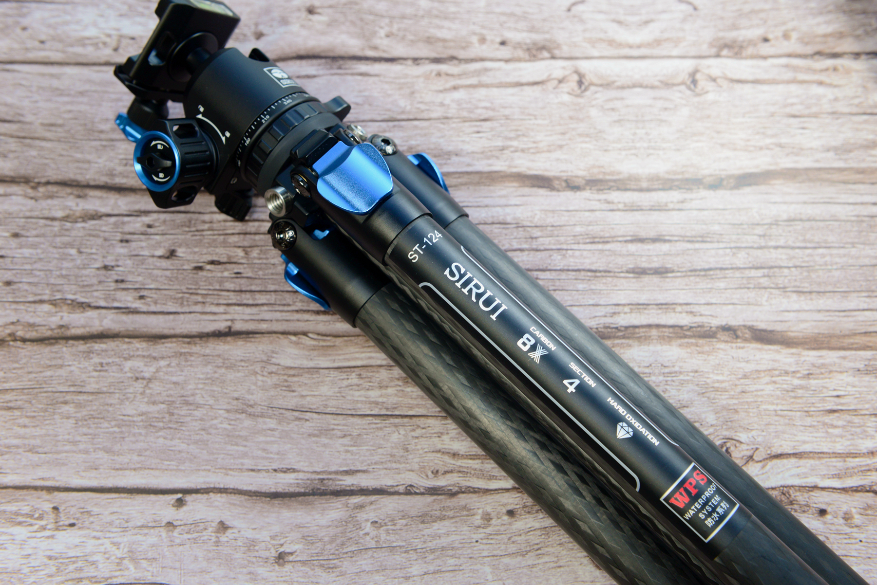 摄影好帮手,思锐便携碳纤维三脚架