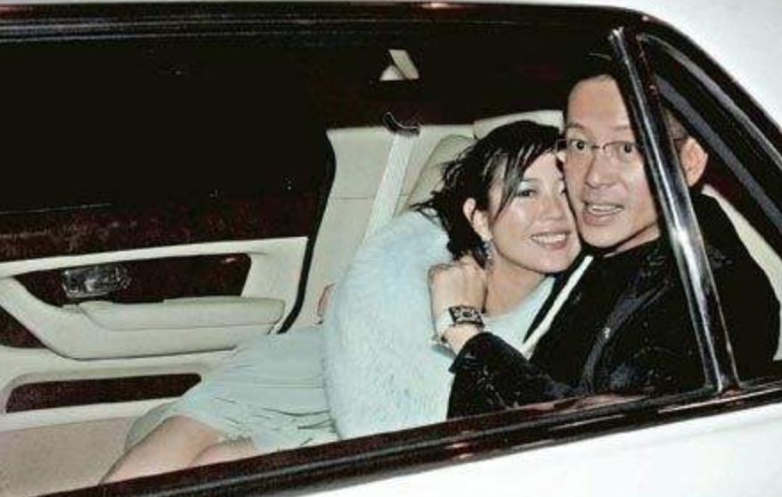 何超琼的传奇人生,何超琼的智慧与超凡的能力