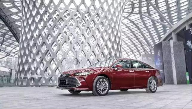 「装腔指南」平价豪门种草机：假装自己很有钱是一种什么样的体验