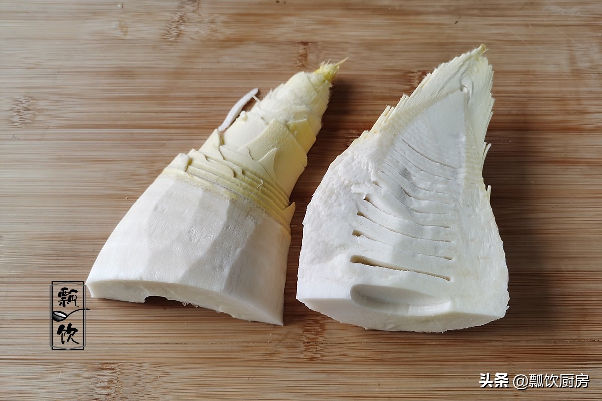 包子这做法，暄软白胖，不塌皮不磁底，放凉了不硬，比买的还暄腾