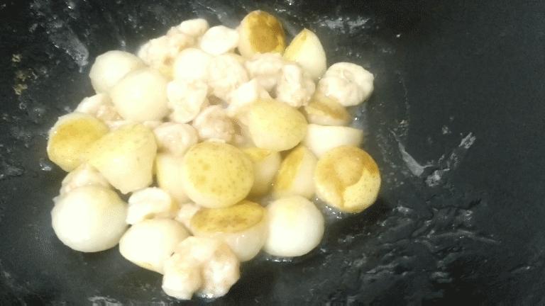 中秋节将至，记得给家人做道“球”，钙含量丰富，寓意团圆不分离