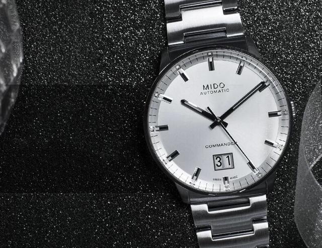 底蕴不输梅花，实力比肩浪琴的文艺青年，到底何方神圣？