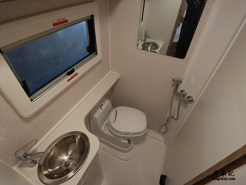 依维柯宝迪b型房车无中门版,依维柯宝迪c型房车