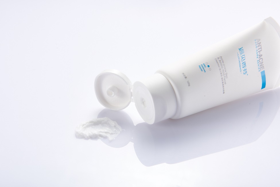 正品氨基酸洗面奶是真的吗,洗面奶有假冒的吗