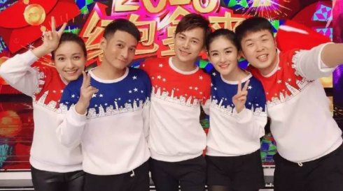 何炅王菁李维嘉龙丹妮,李维嘉购物被跟拍跟何炅对比