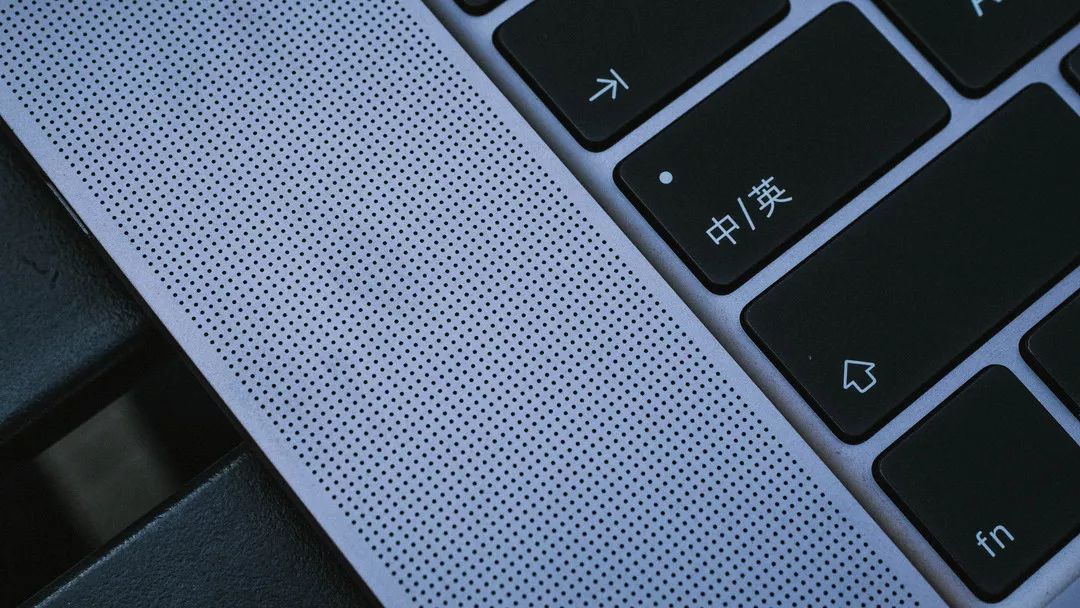 macbookpro三千左右的,macbookpro16寸选i7还是i9