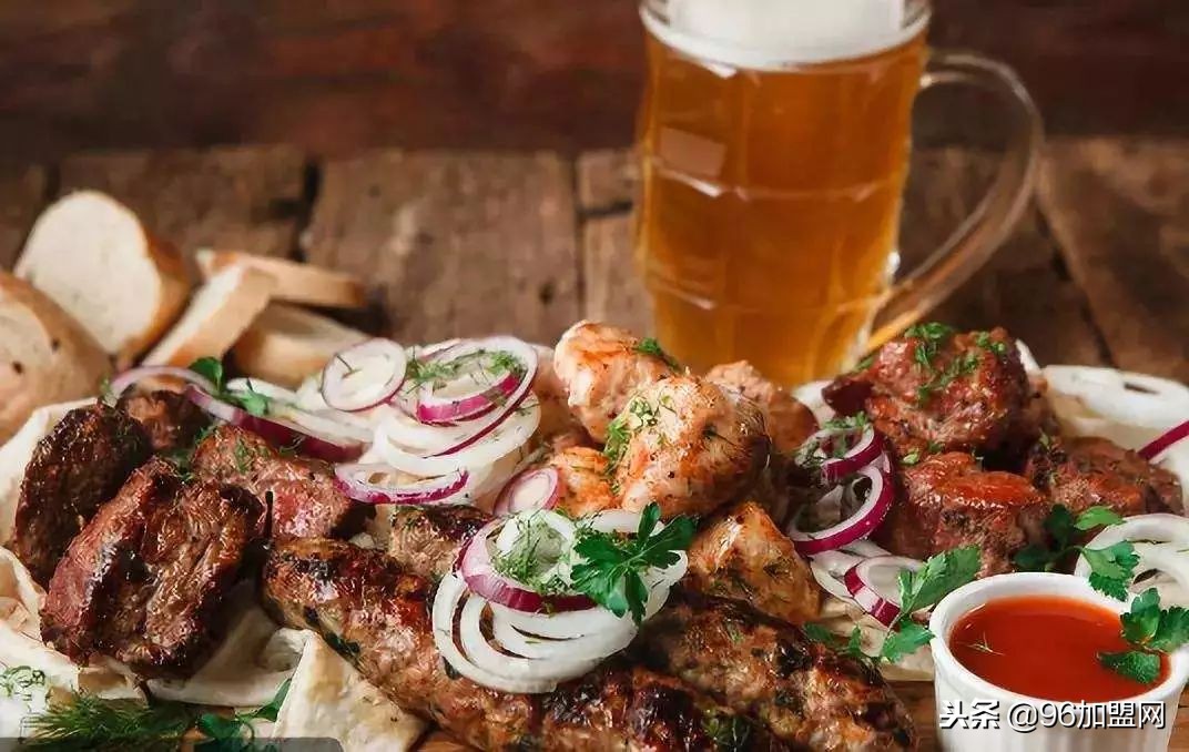 开烟酒小店一个月能赚好多钱,开小店真的能赚到钱吗